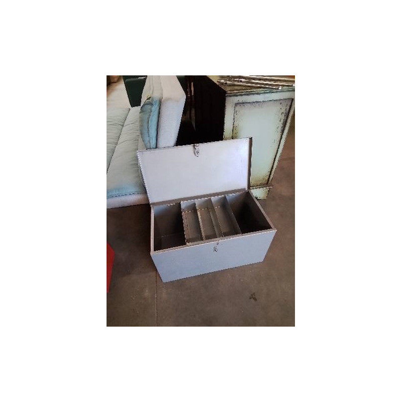 CAISSE A OUTILS MÉTAL GRIS 