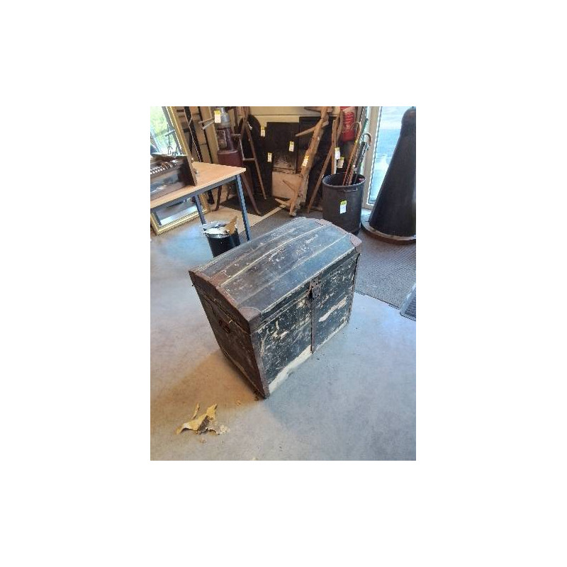 MALLE BOMBEE BOIS CERCLÉ EN L\'ÉTAT 