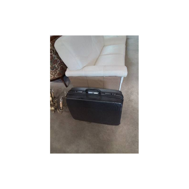 VALISE COQUE NOIR SANS CLE