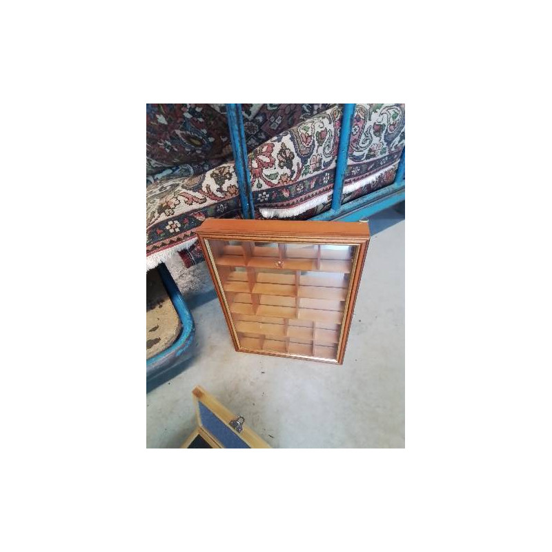 VITRINE MURAL BOIS CLAIR 