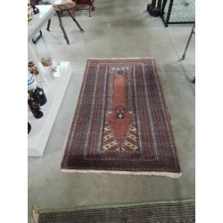 TAPIS LAINE FAIT MAIN ROUGE...