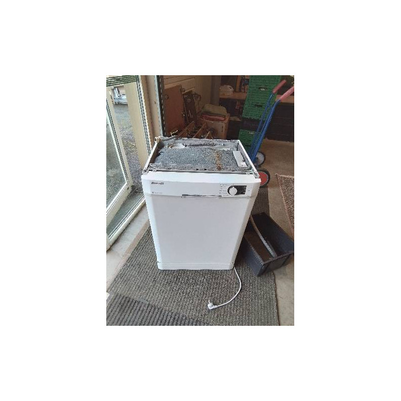 LAVE VAISSELLE BRANDT SANS PLATEAU 