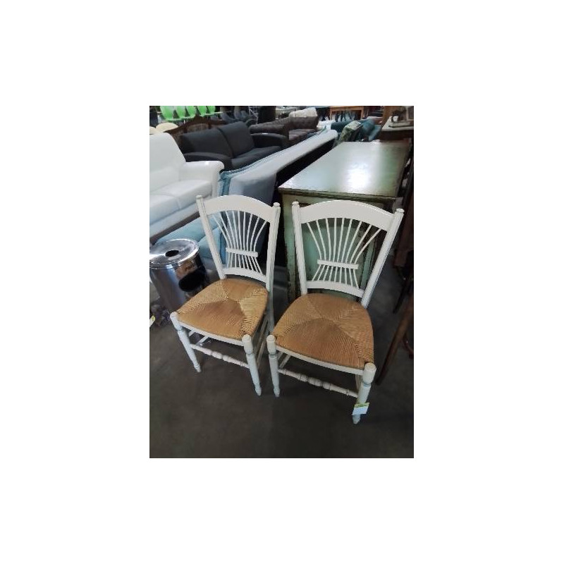 PAIRE DE CHAISES BOIS BLANC DOSSIER LYRE ASSISE PAILLÉ 