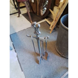 SERVITEUR DE CHEMINÉE FER...