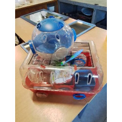 CAGE A HAMSTER RESINE ROUGE...