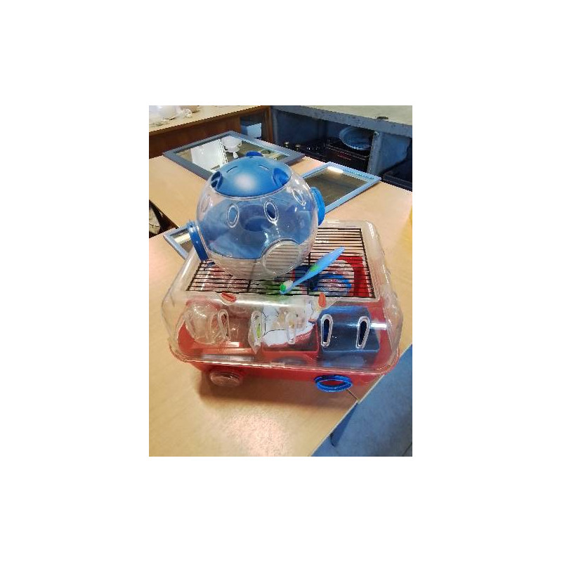 CAGE A HAMSTER RESINE ROUGE ET BLEU AVEC ACCESSOIRES 