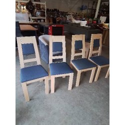 4 CHAISES PIÈTEMENT BOIS CLAIR ASSISE ET DOSSIER CAPITONNÉ TISSU GRIS