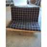FUTON BOIS MATELAS TISSU NOIR A CARREAUX 