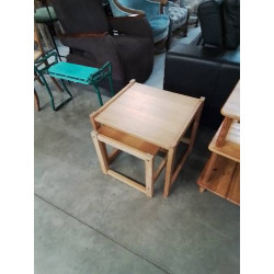 2 TABLES BASSES GIGOGNES PIN