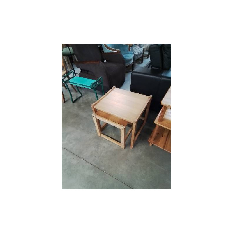 2 TABLES BASSES GIGOGNES PIN