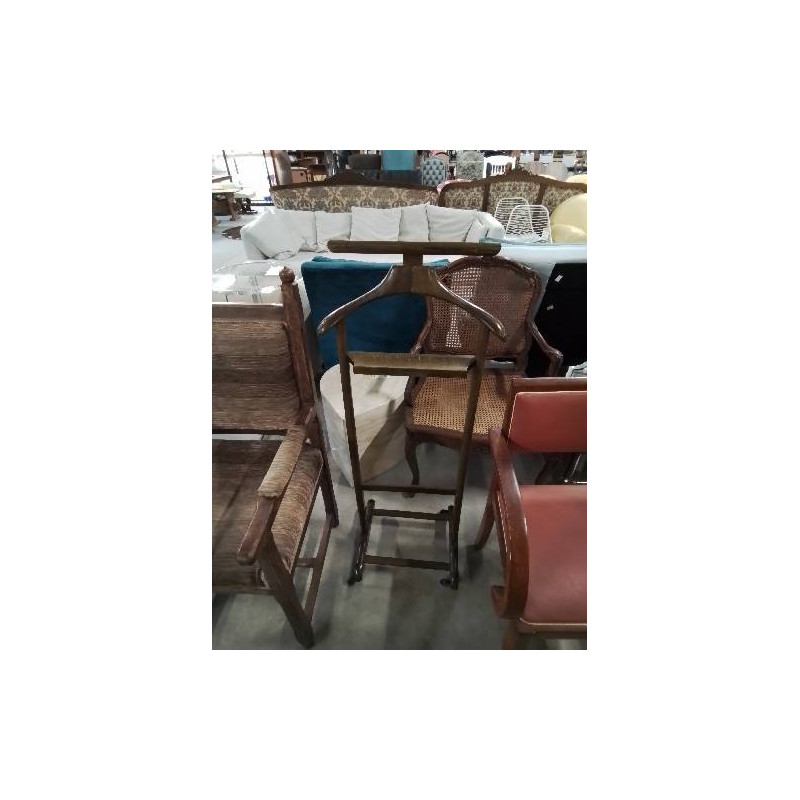 VALET DE NUIT BOIS A ROULETTES 