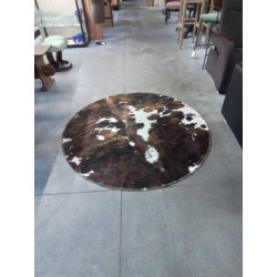 TAPIS ROND EN PEAU DE VACHE...