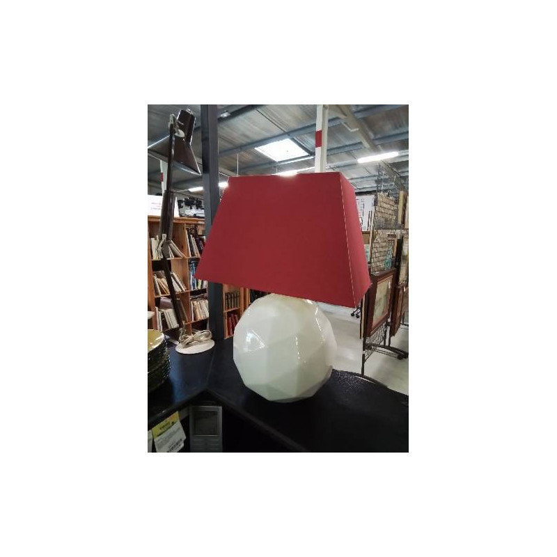 LAMPE BOULE CÉRAMIQUE ECRU AJ ROUGE 