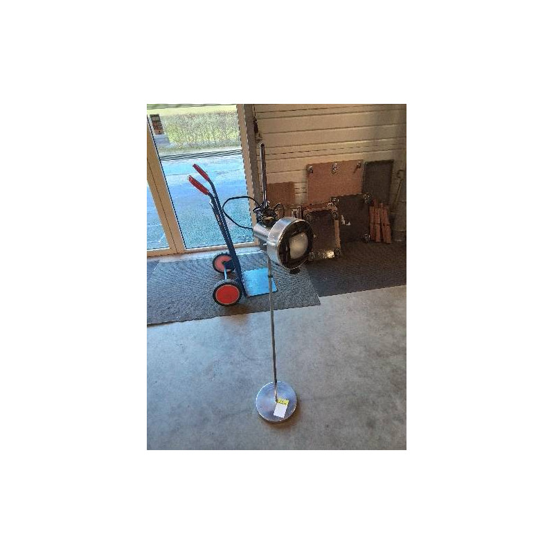 LAMPADAIRE SPOT MÉTAL CHROMÉ 