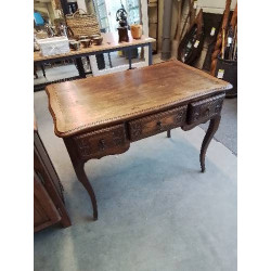 BUREAU CHANTOURNÉ PIEDS...