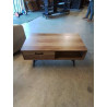 TABLE BASSE RECTANGULAIRE BOIS MARRON 1 TIROIR 2 NICHES PIÈTEMENT MÉTAL NOIR