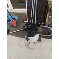 ASPIRATEUR DE CHANTIER...