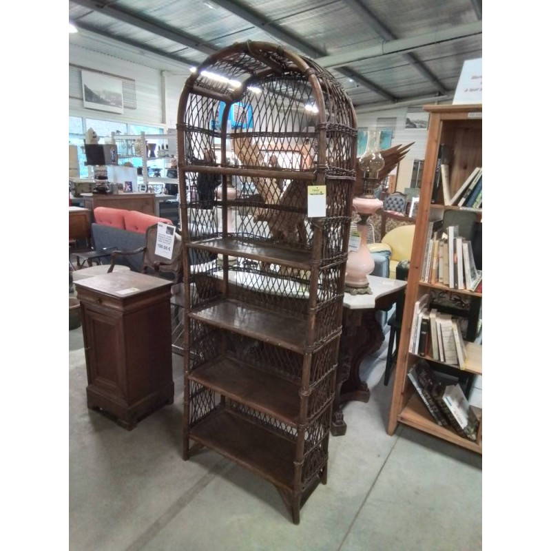 BIBLIOTHÈQUE CINTRÉ ROTIN ET VANNERIE 5 NICHES ANNÉES 60 EN L\'ÉTAT 