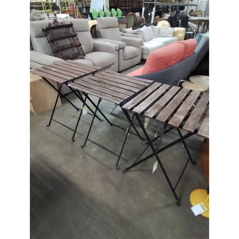 TABLE DE JARDIN PLIANTE CARRÉ PIÈTEMENT MÉTAL NOIR DESSUS BOIS AJOURÉ 