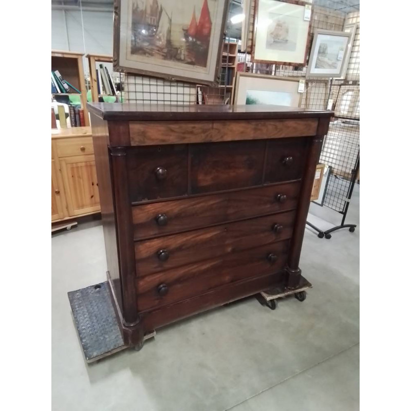 COMMODE ANGLAISE ACAJOU 7 TIROIRS EN L\'ÉTAT 