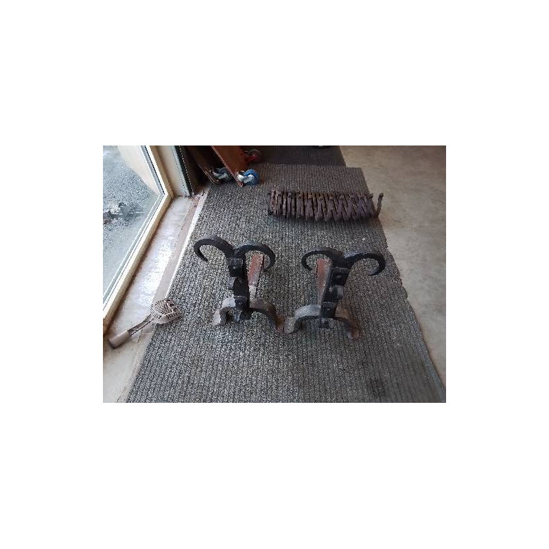 PAIRE DE CHENETS FER FORGÉ 