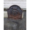 PLAQUE DE CHEMINÉE FONTE AUX FLEURS DE LYS 63X65