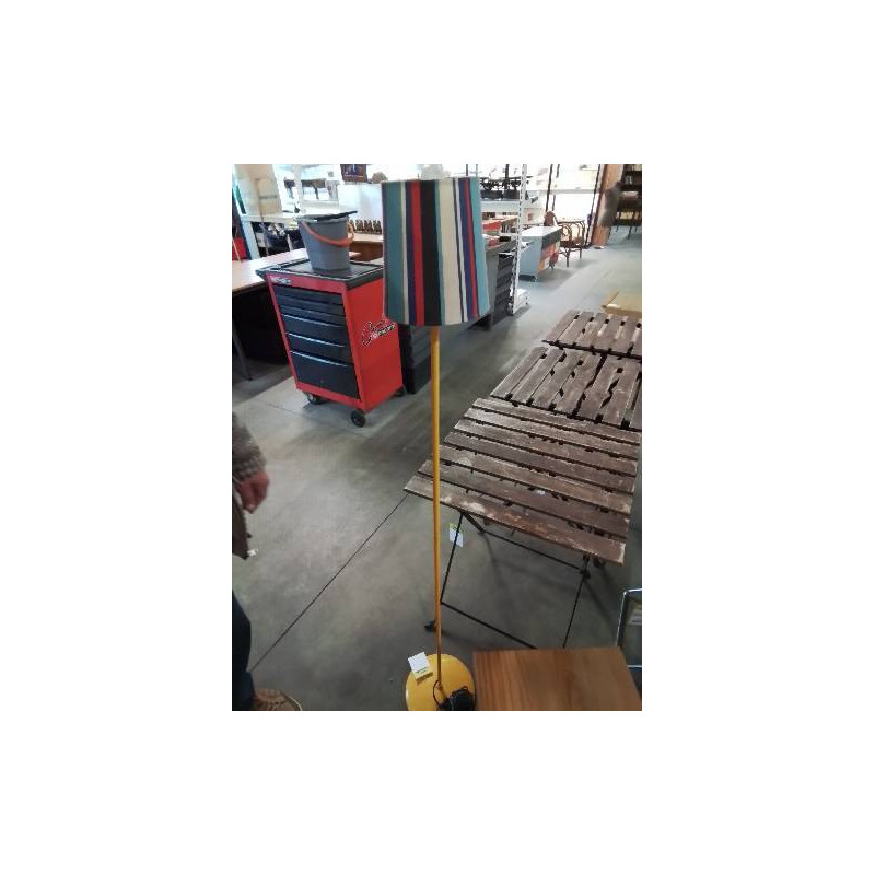 LAMPADAIRE MÉTAL JAUNE AJ COLORÉ 