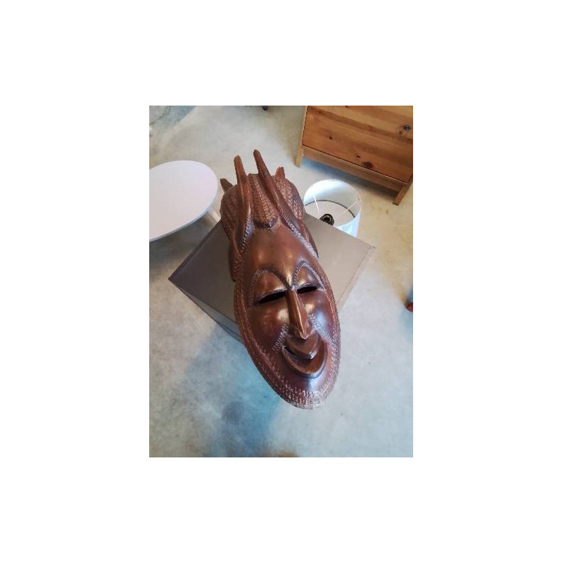 MASQUE AFRICAIN BOIS SCULPTÉ 
