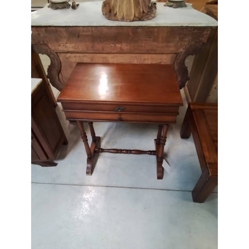 TRAVAILLEUSE ACAJOU COLONNES ET ENTRETOISE BOIS 