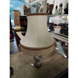 LAMPE  PORCELAINE ASIATIQUE...