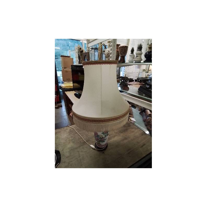 LAMPE  PORCELAINE ASIATIQUE AUX FLEURS AJ TISSU  FRANGE 