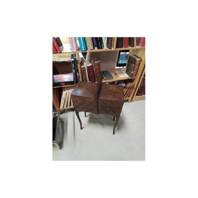 TRAVAILLEUSE BOIS PIEDS GALBES STYLE RÉGENCE 