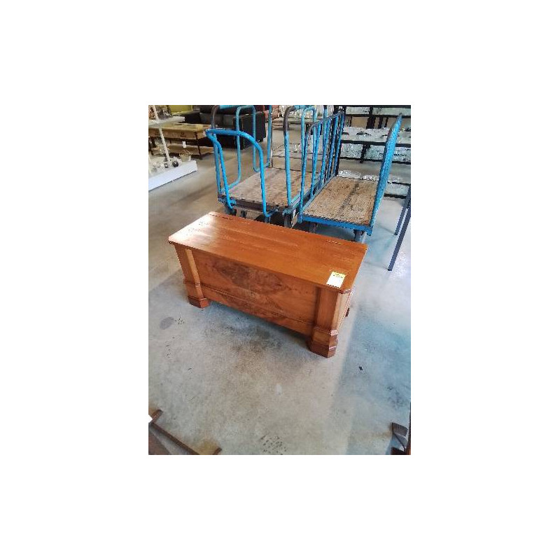 COFFRE BOIS CLAIR MOULURÉ 