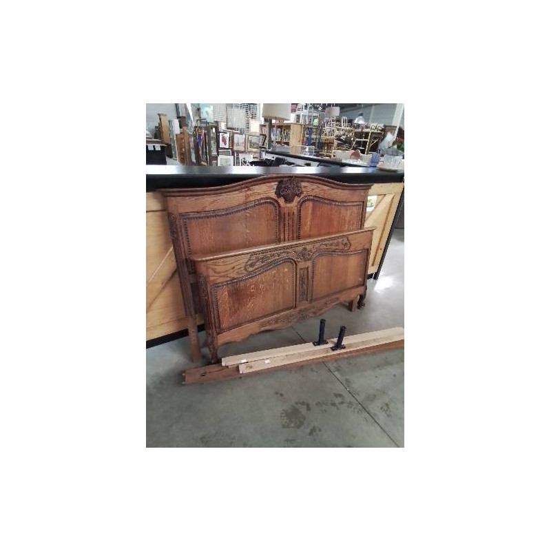 LIT STYLE CAUCHOIS BOIS SCULPTÉ AU PANIER