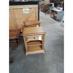 CHEVET CHENE  CLAIR MOULURÉ...