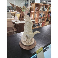 STATUETTE RESINE FEMME AU...
