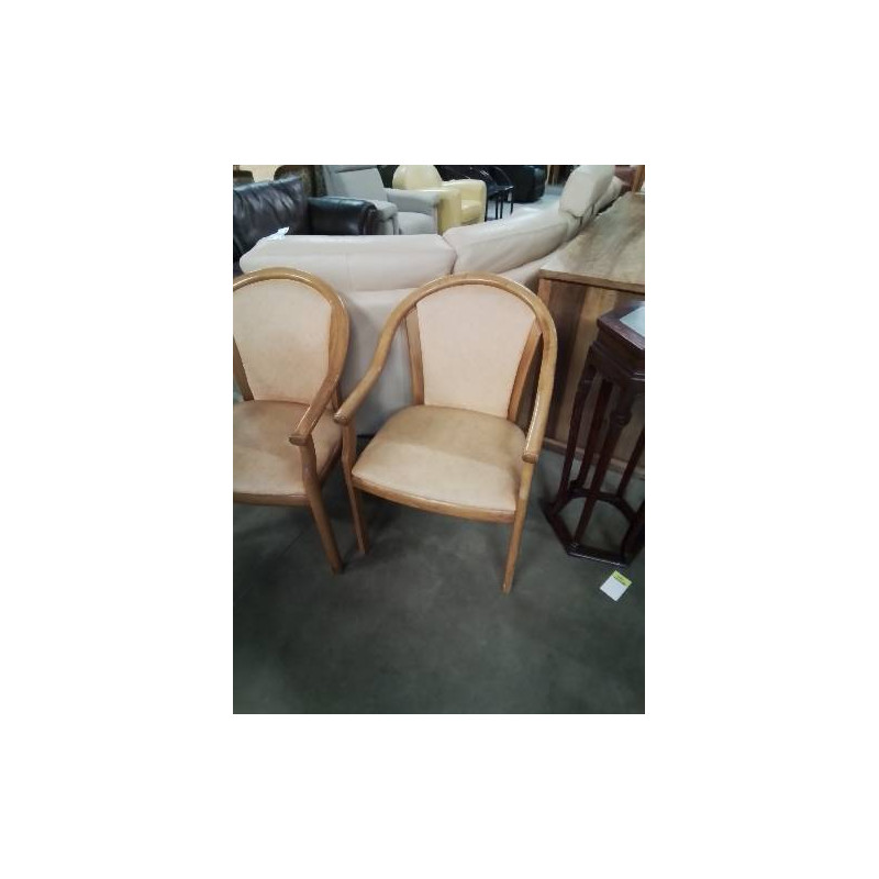 FAUTEUIL BOIS CLAIR ASSISE ET DOSSIER CAPITONNÉ PU ORANGÉ 