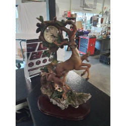 PENDULE AU CERF ET A LA...