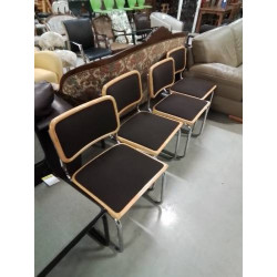4 CHAISES PIÈTEMENT MÉTAL...