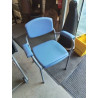 FAUTEUIL D’AISANCE MÉTAL GRIS ET PU BLEU