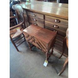 TRAVAILLEUSE BOIS CLAIR A...