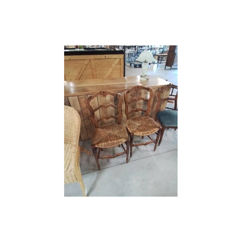 PAIRE DE CHAISES BOIS PAILLÉ STYLE LOUIS XVI XIXE  DOSSIER CHANTOURNÉ GRAVÉ AUX FLEURS 