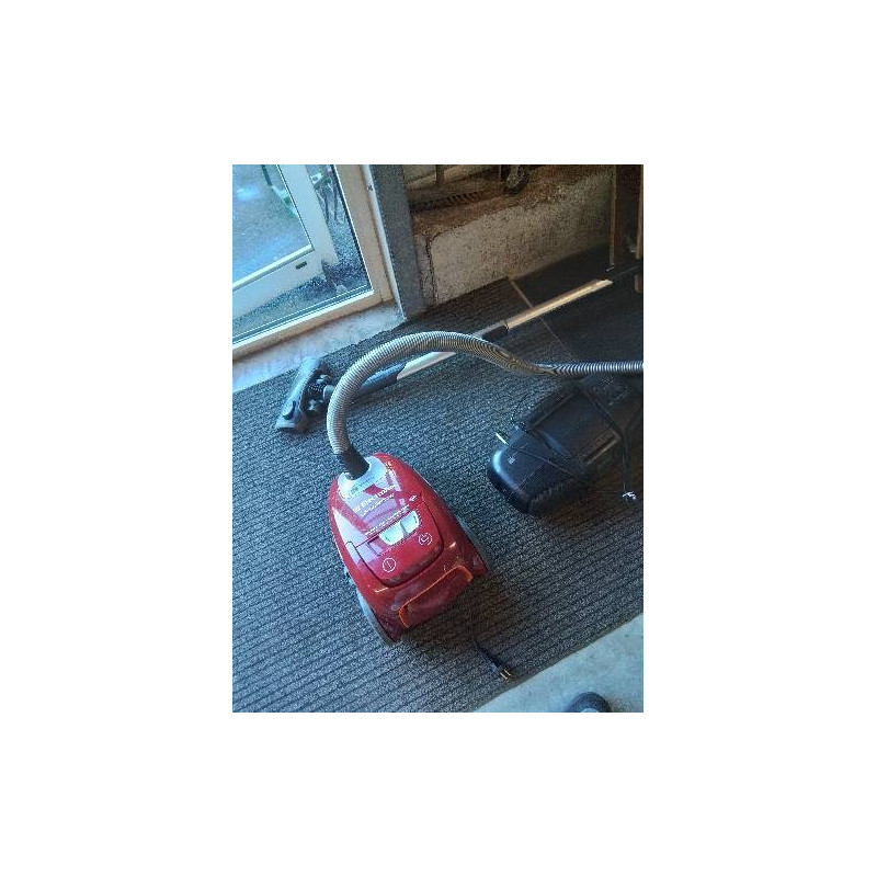 ASPIRATEUR TRAINEAU A SAC ELECTROLUX ULTRASILENCER