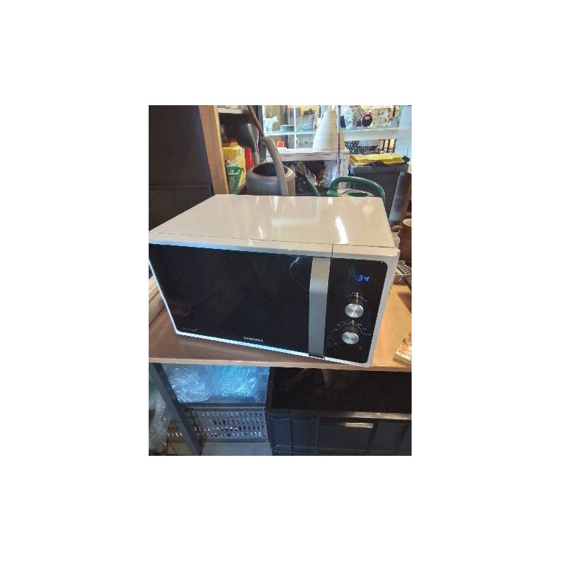 MICRO-ONDES SAMSUNG MS28F301EAW