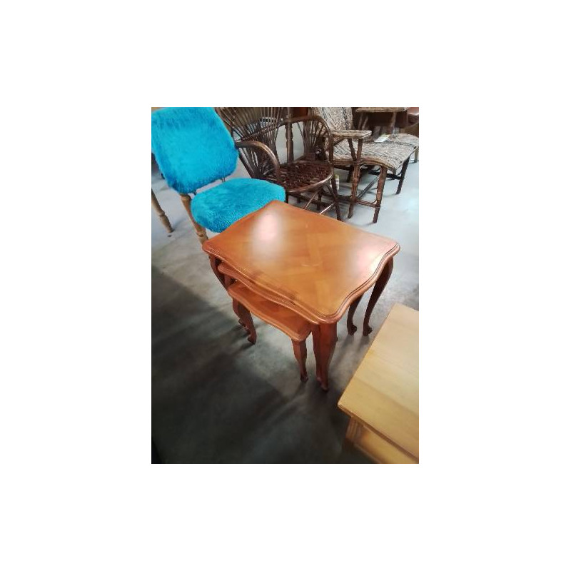 3 TABLES BASSE GIGOGNES BOIS CLAIR CHANTOURNÉ STYLE RÉGENCE 