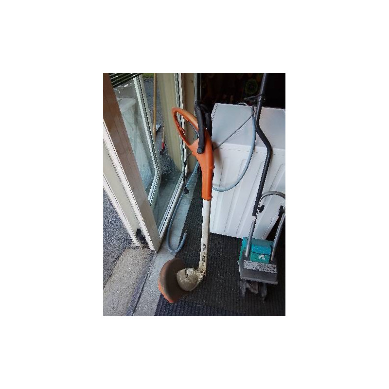 COUPE BORDURE ÉLECTRIQUE STIHL FSE41
