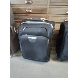 VALISE SOUPLE A ROULETTES...