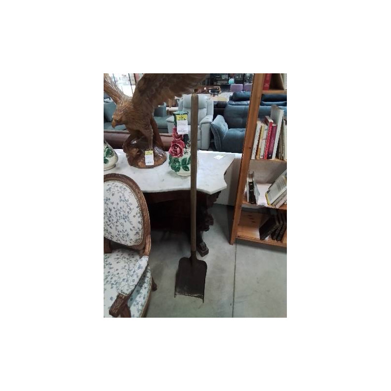 PELLE A CHARDON MANCHE BOIS