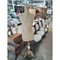 MANNEQUIN DE COUTURE SUR...