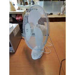 VENTILATEUR OSCILLANT...